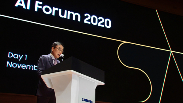 ▲'삼성 AI 포럼 2020'에서 개회사를 하고 있는 김기남 대표이사(부회장) (사진제공=삼성전자)