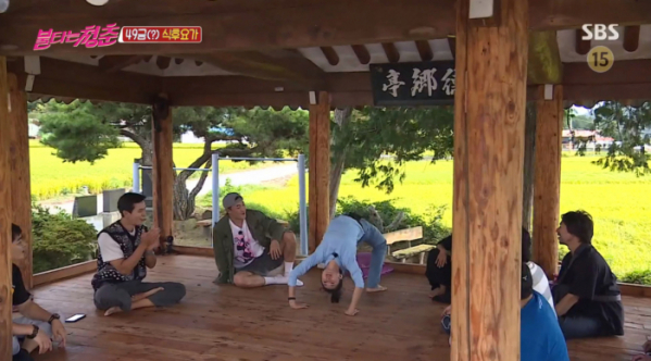 ▲조하나 나이 49세 요가(사진=SBS '불타는 청춘' 방송화면 캡처)