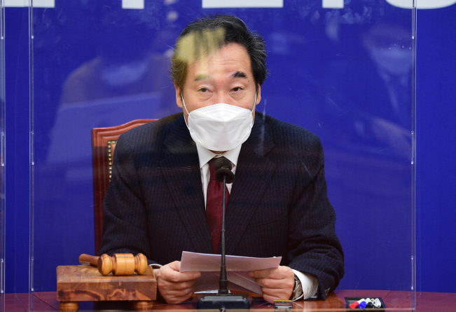 ▲더불어민주당 이낙연 대표가 9일 국회에서 열린 최고위원회의에서 발언하고 있다.  (연합뉴스)