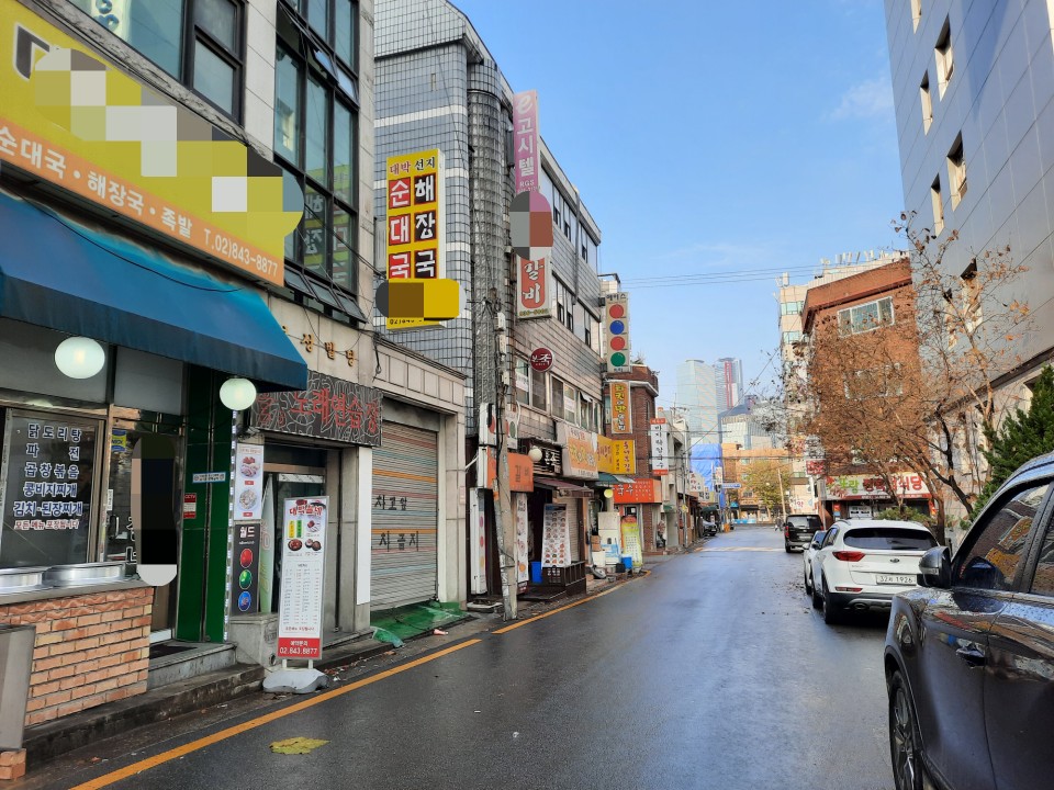 ▲13일 낮 영등포구 식당가 거리의 모습 (박미선 기자 only@)