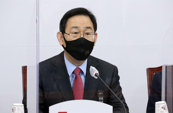 ▲국민의힘 주호영 원내대표는 13일 고위공직자범죄수사처법(공수처법) 개정으로 재개되는 공수처장 후보 추천과 관련해 원점에서 다시 논의해야 한다는 입장을 밝혔다. (연합뉴스)