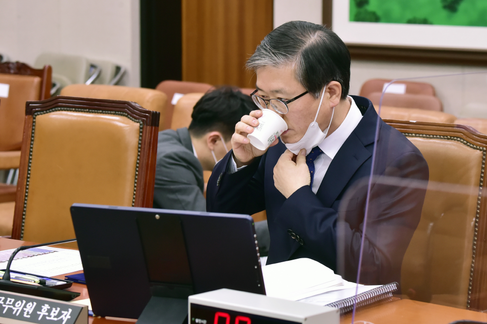 ▲변창흠 국토교통부 장관 후보자가 서울주택도시공사(SH공사) 사장으로 재직하던 시절 블랙리스트를 작성했다는 의혹에 대해 적극 해명했다. (사진 제공=연합뉴스)