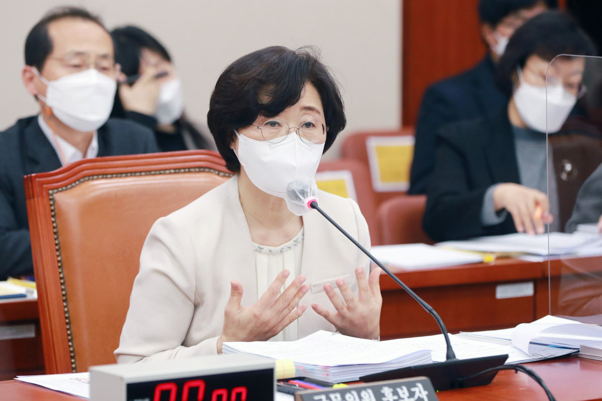 ▲정영애 여성가족부 장관 후보자가 24일 국회 여성가족위원회에서 열린 인사청문회에서 답변하고 있다. (연합뉴스)