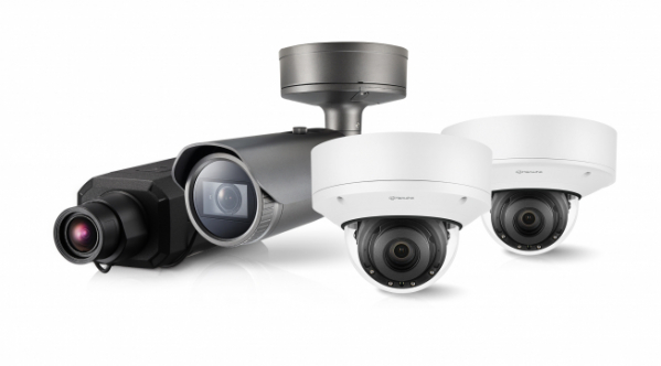 ▲한화테크윈 CCTV는 세계 최고 수준의 '사이버보안' 기능을 보유하고 있다. 현재 세계 각지의 은행, 발전소 등 핵심 보안 시설에 약 35만 대가량의 한화테크윈 CCTV가 설치돼 있다. (사진제공=한화테크윈)