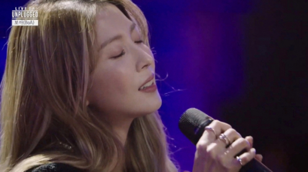 ▲‘라이브 온 언플러그드’ 보아(사진제공=SBS MTV)