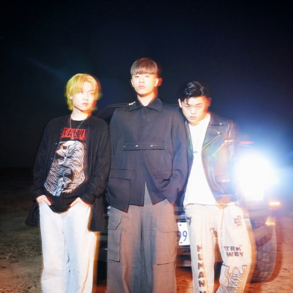 ▲빈첸X오반X임수(사진=로맨틱팩토리 제공)