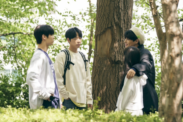 ▲'라이브온'(사진제공=플레이리스트)