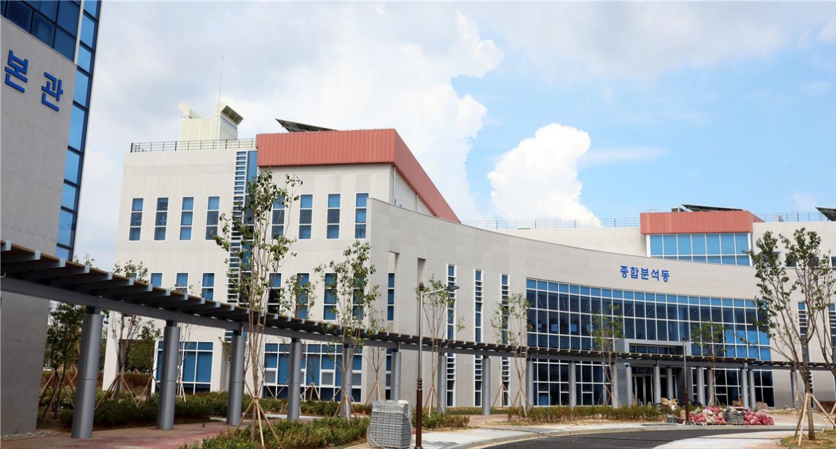 ▲농업기술실용화재단 종합분석동 전경. (사진제공=농업기술실용화재단)