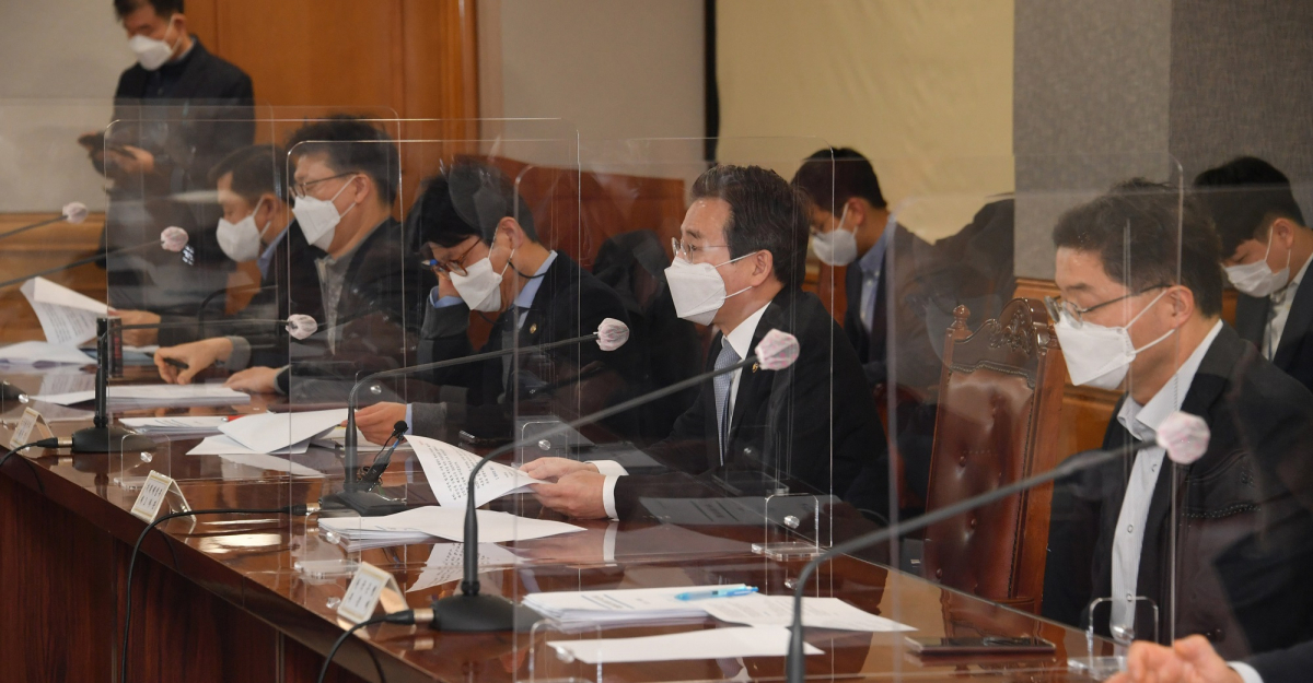 ▲김용범 기획재정부 1차관이 19일 서울 중구 은행회관에서 '거시경제 금융회의'를 주재하고 모두발언을 하고 있다. (사진제공=기획재정부)