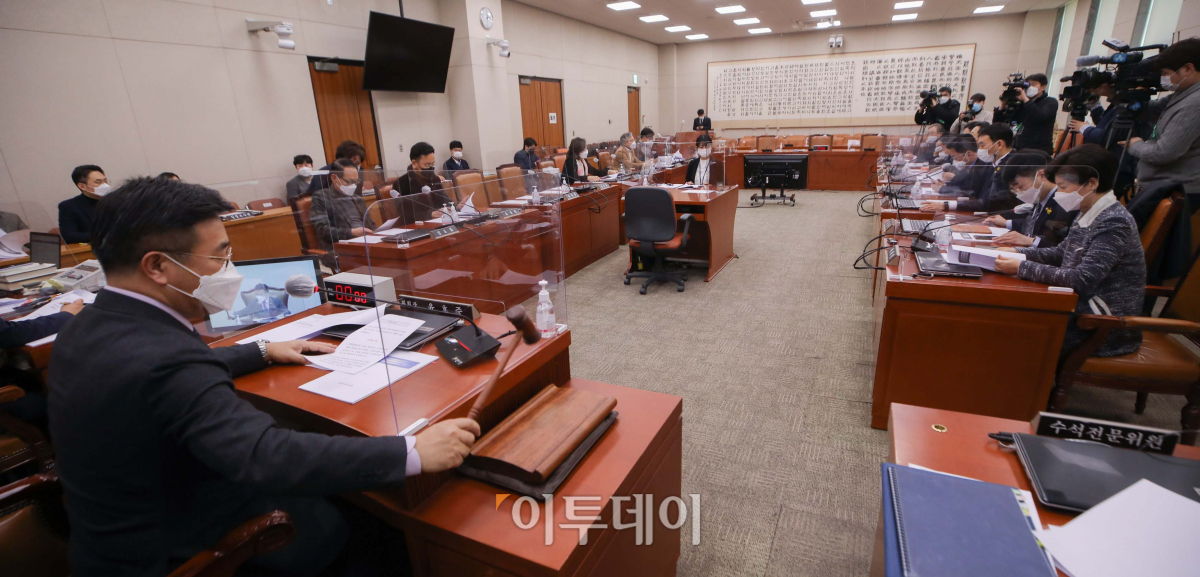 ▲김진욱 초대 고위공직자범죄수사처(공수처) 처장에 대한 인사청문 경과보고서가 20일 국회를 통과했다. (이투데이)