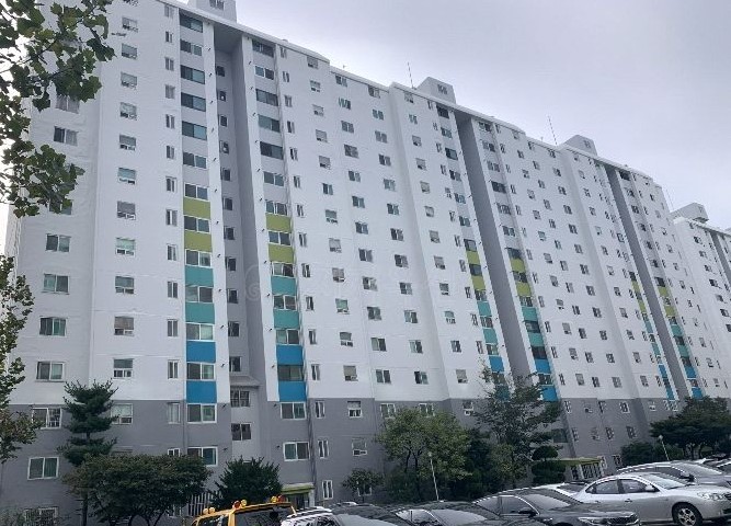 ▲인천 미추홀구 용현동 627-40 금호타운 아파트. (사진 제공=지지옥션)