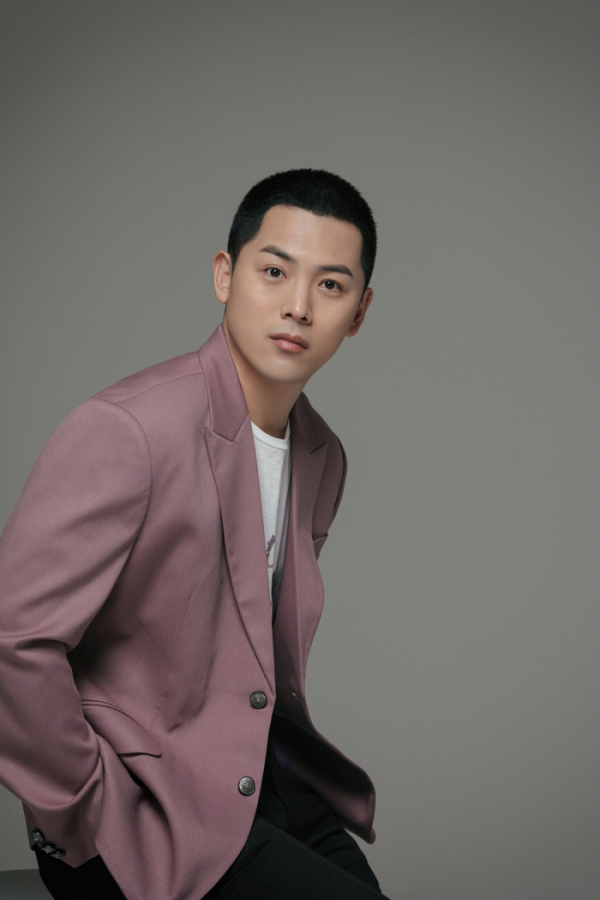 ▲김용진(사진=태풍엔터테인먼트 제공)