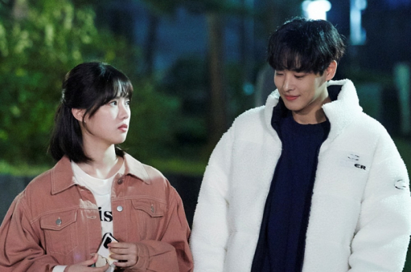 ▲'라이브온'(사진제공=플레이리스트)