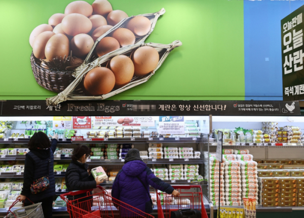 ▲서울 시내 한 대형마트 달걀 판매대. (연합뉴스)