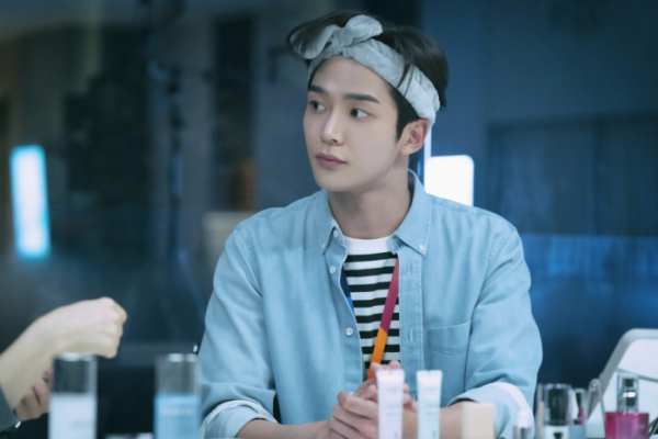 ▲‘선배, 그 립스틱 바르지 마요’ 원진아, 로운(사진제공=JTBC스튜디오)