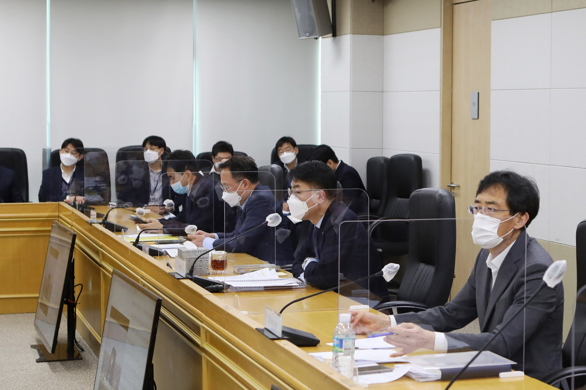 ▲국토교통부가 2021년 업무보고에 대한 온라인 사전브리핑을 15일 정부세종청사에서 진행하고 있다. (사진제공=국토교통부)