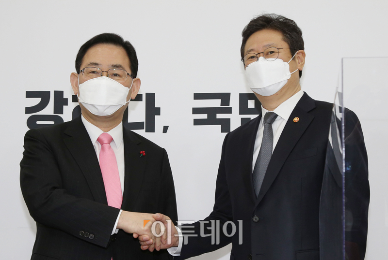 (신태현 기자 holjjak@)