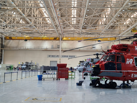 ▲KAEMS는 22일 중앙119구조본부와 EC-225 정비 계약을 체결했다. 사진은 중앙119 헬기.  (사진제공=KAEMS)