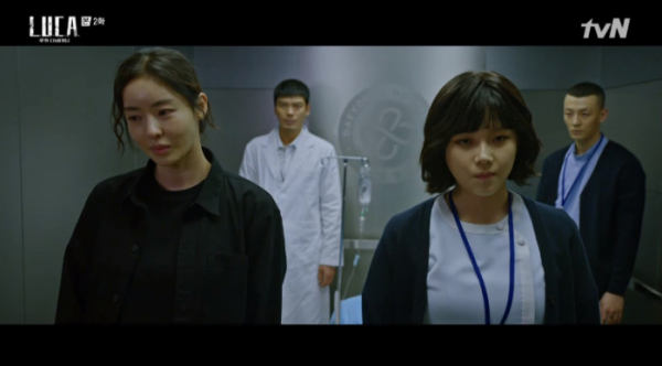 ▲정다은(오른쪽) 이다희(사진=tvn 방송화면 캡처)