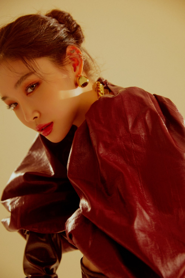 ▲청하(사진 = MNH엔터테인먼트 제공)