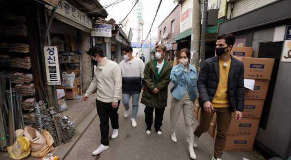 ▲‘가이드는 외국인'(사진제공=SBS)