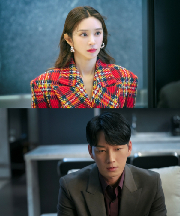 ▲‘선배, 그 립스틱 바르지 마요’ 이현욱, 이주빈(사진제공=JTBC)