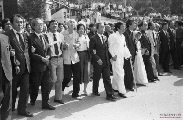 ▲1987년 6월 항쟁 당시 모습. (사진제공=통일문제연구소)