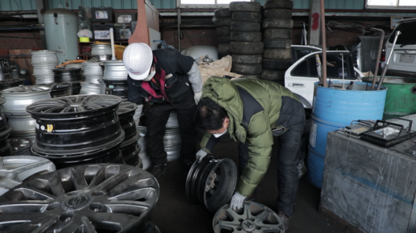 ▲'다큐멘터리 3일' 인천 폐차장(사진제공=KBS 2TV)