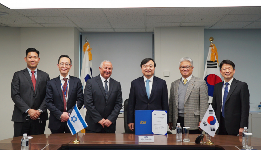 ▲한국항공우주산업(이하 KAI)은 3일 이스라엘 IAI와 유무인 복합운영체계 협력을 위한 업무협약을 체결했다.  (사진제공=KAI)