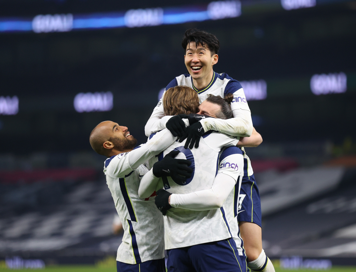 ▲8일(한국시간) 영국 런던의 토트넘 홋스퍼 스타디움에서 열린 크리스털 팰리스와 2020-2021 EPL 27라운드 홈 경기에서 토트넘 선수들이 골세리머니를 펼치고 있다. (로이터/연합뉴스)