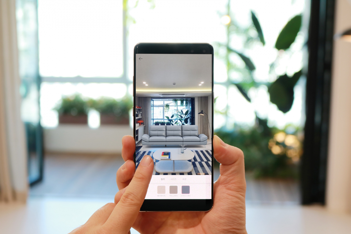 ▲종합 홈 인테리어 전문기업 ㈜한샘은 자사 온라인 쇼핑몰인 한샘몰에서 실물과 유사한 수준의 3D 상품 정보로 고객의 구매 결정을 돕는 ‘3D 리얼뷰어’ 서비스를 도입했다.  (사진제공=한샘)