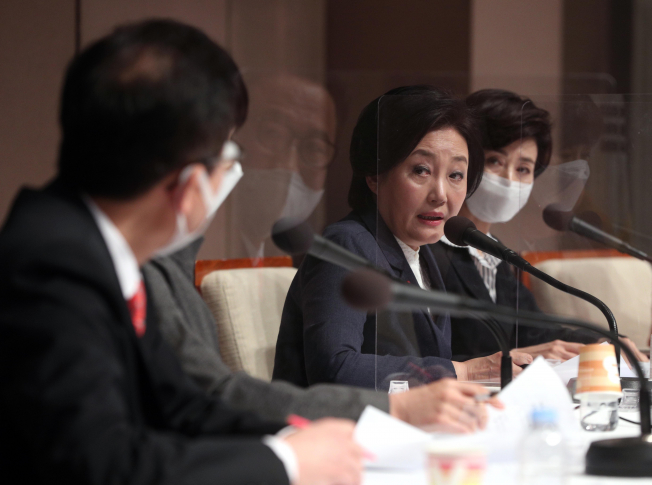 ▲더불어민주당 박영선 서울시장 후보가 11일 오전 서울 중구 프레스센터에서 열린 관훈토론회에서 패널들의 질의에 답변하고 있다. (연합뉴스)