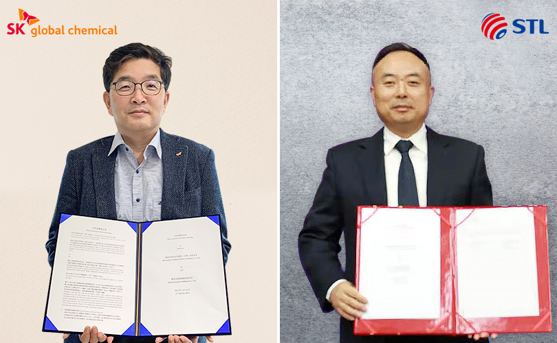 ▲SK종합화학와 웨이싱석화가 에틸렌 아크릴산(EAA) 생산, 판매 목적의 중국 내 합작회사 설립을 위한 업무협약을 체결했다. (왼쪽)SK종합화학 나경수 사장, (오른쪽) 웨이싱그룹 杨卫东(양웨이둥) 동사장.  (사진제공=SK종합화학)