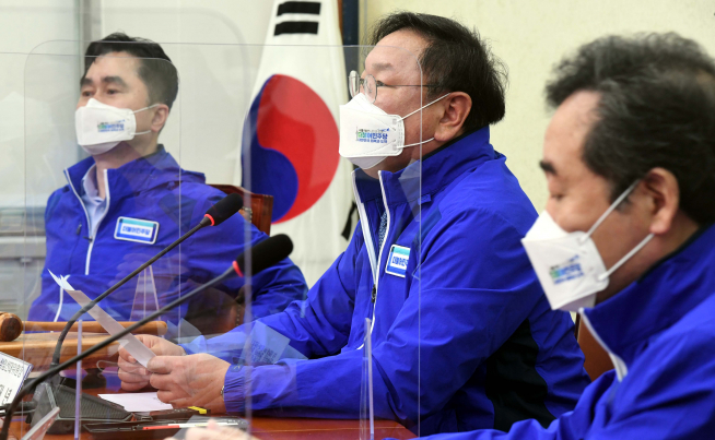 ▲더불어민주당 김태년 상임선대위원장이 22일 오전 서울 여의도 국회에서 열린 중앙선대위 회의에서 발언하고 있다. (연합뉴스)