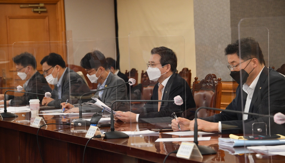 ▲김용범 기획재정부 1차관이 23일 서울 은행회관에서 거시경제금융회를 주재하고 있다. (사진제공=기획재정부)