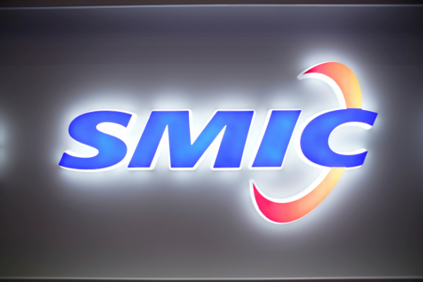 ▲중국 반도체 파운드리 업체 SMIC의 로고. 로이터연합뉴스