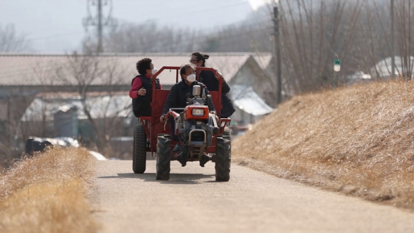 ▲'아주 각별한 기행' 홍천 올챙이국수(사진제공=EBS1)