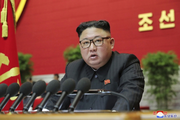 ▲김정은 북한 노동당 총비서가 1월 8일 8차 노동당 대회에서 발언하고 있다. (뉴시스)