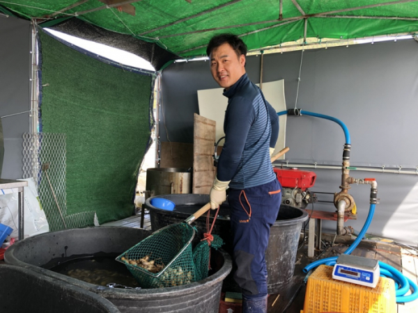 ▲마산 미더덕 달인(사진제공=SBS)