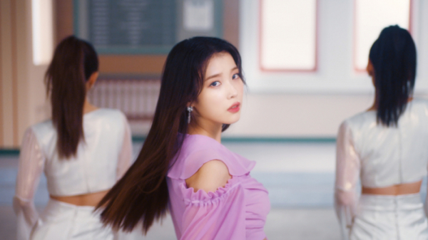 ▲아이유(사진제공=EDAM엔터테인먼트)