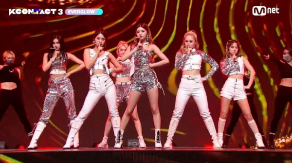 ▲에버글로우(사진=’KCON:TACT3’)