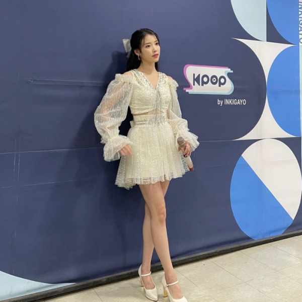 ▲아이유(사진=아이유 SNS)