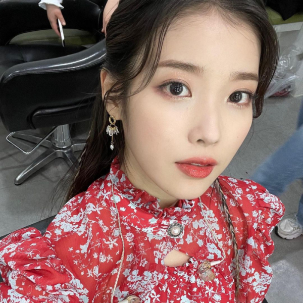 ▲아이유(사진=아이유 SNS)