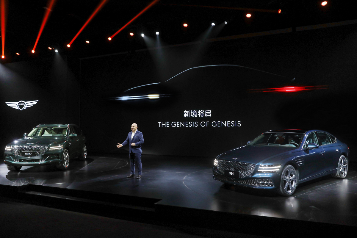 ▲중국 현지 자동차 시장이 SUV와 고급차 중심으로 재편되는 만큼, 출범 초기 브랜드 최초의 SUV인 GV80을 비롯해 대표 대형 세단 G80으로 제품군을 꾸렸다. (사진제공=제네시스)