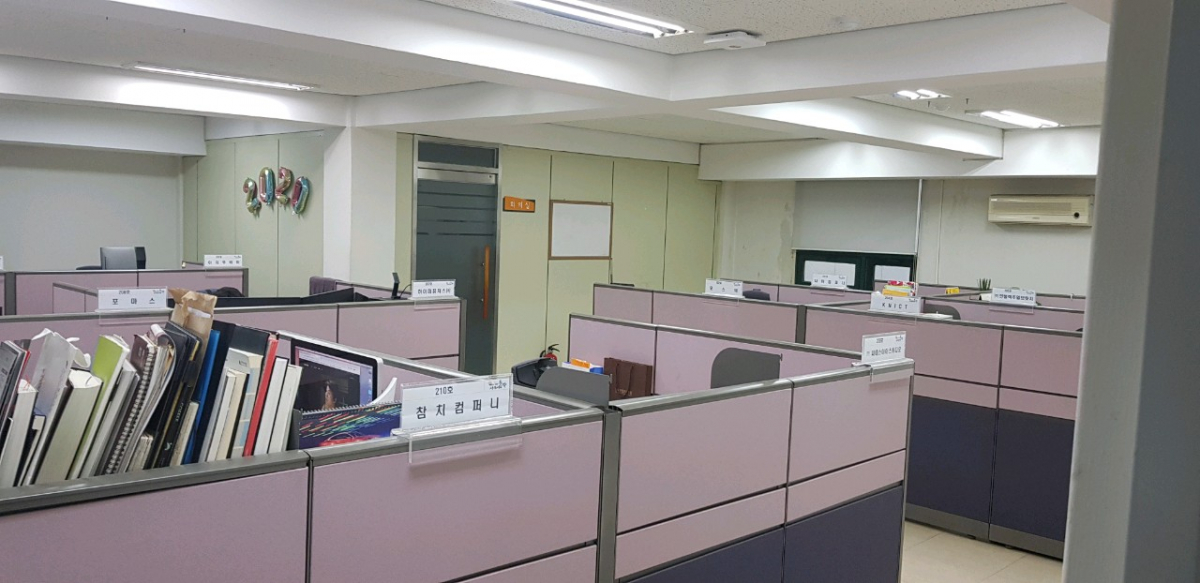 ▲중소기업창업지원센터 1인 사무실 (사진제공=동작구)