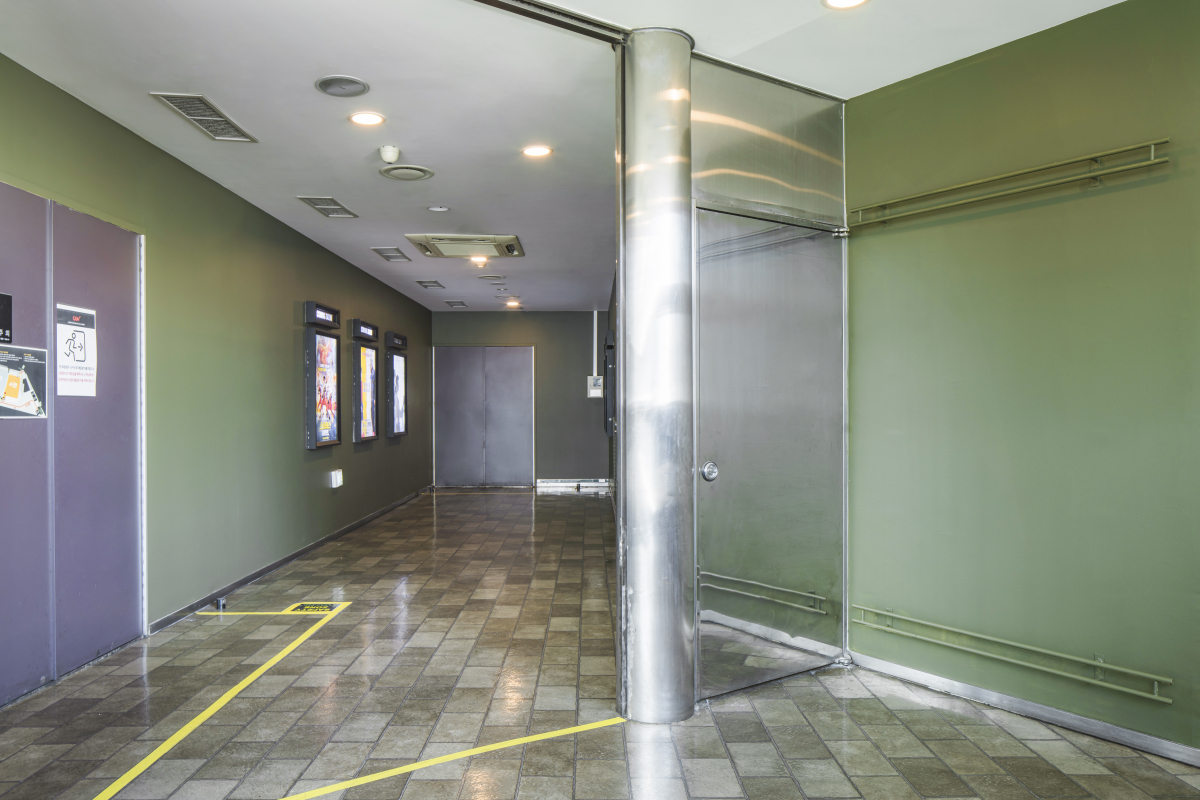 ▲삼화페인트 항바이러스 도료를 칠한 강남CGV 전경.  (사진제공=삼화페인트)