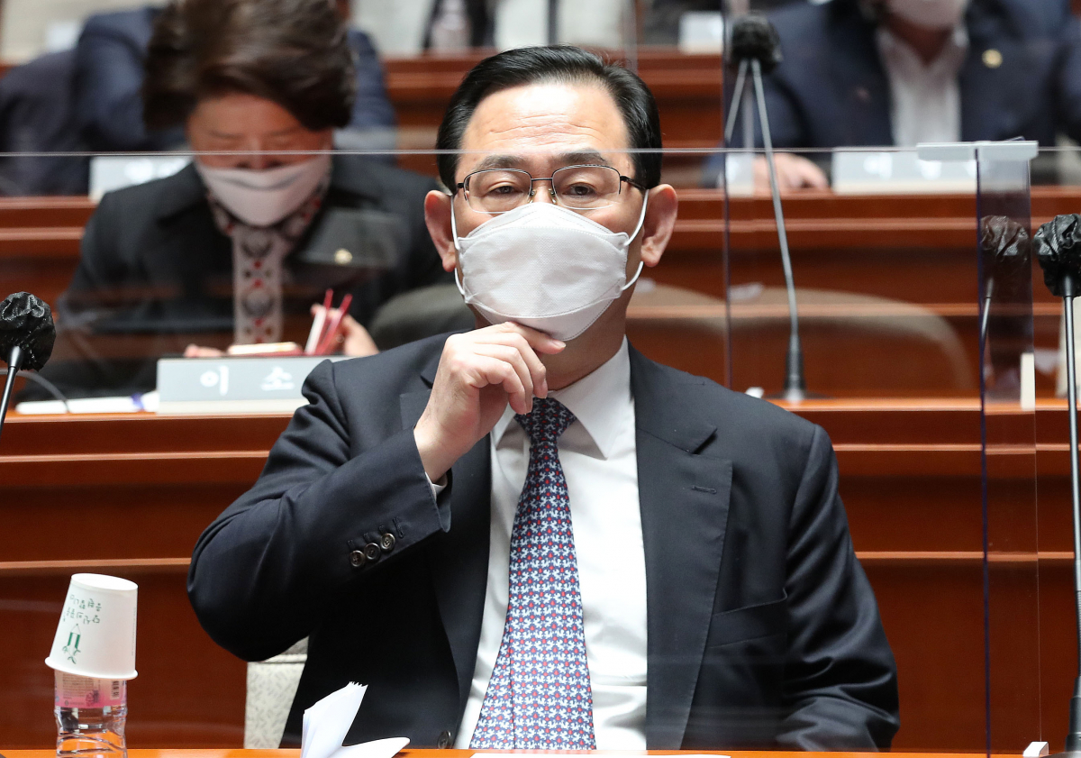 ▲주호영 국민의힘 당 대표 권한대행이 16일 오전 서울 여의도 국회에서 열린 의원총회에 참석하고 있다. (연합뉴스)