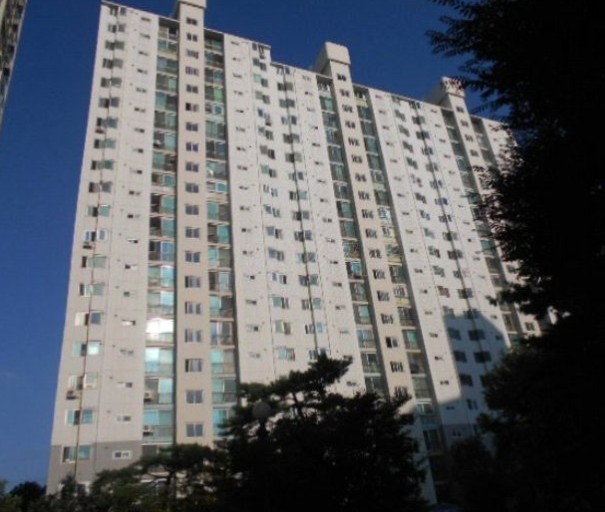 ▲서울 양천구 신정동 1278 목동삼성. (사진제공=지지옥션)