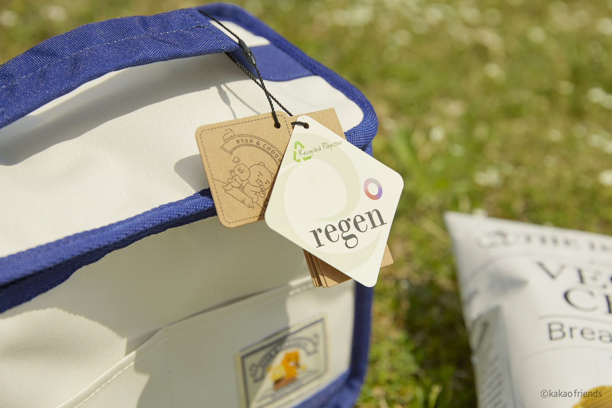 ▲효성티앤씨의 리젠 섬유가 들어간 카카오프렌즈 보냉백 (사진제공=효성티앤씨)