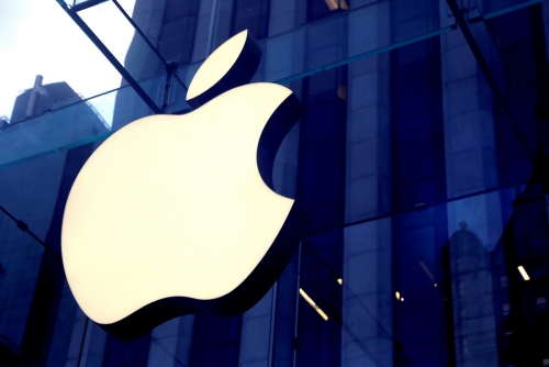 ▲미국 뉴욕 맨해튼 애플 매장 앞에 로고가 보인다. 뉴욕/로이터연합뉴스
